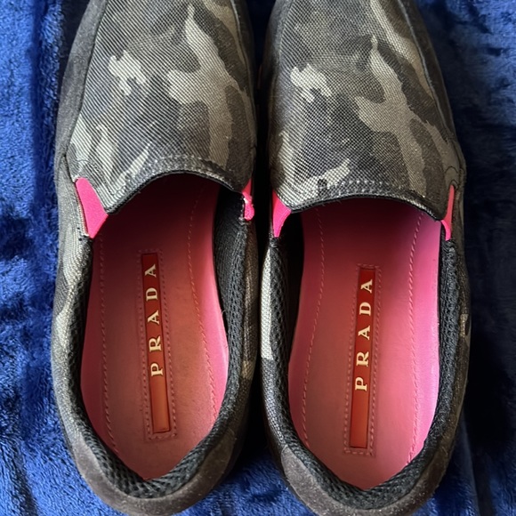 Prada camo and pink sneakers - Picture 3 of 7